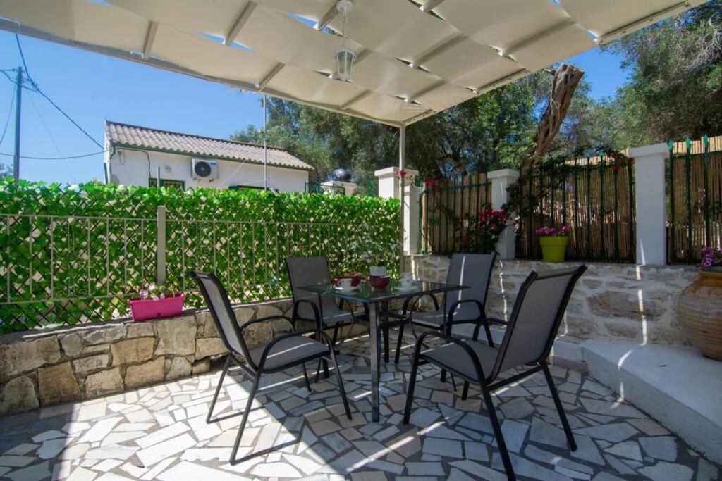 Thanos Cottage Vlachopoulatika Luaran gambar